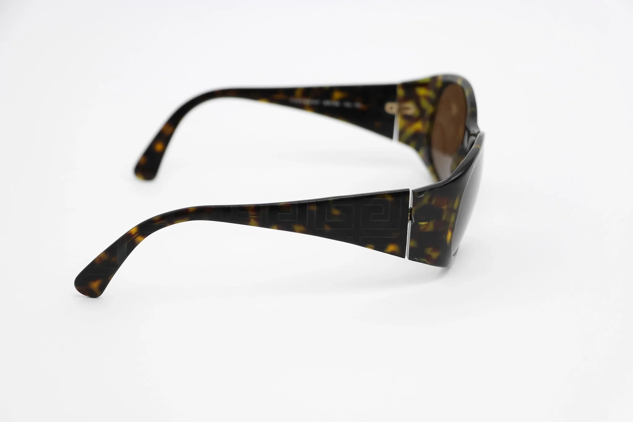 Givenchy - SGV549