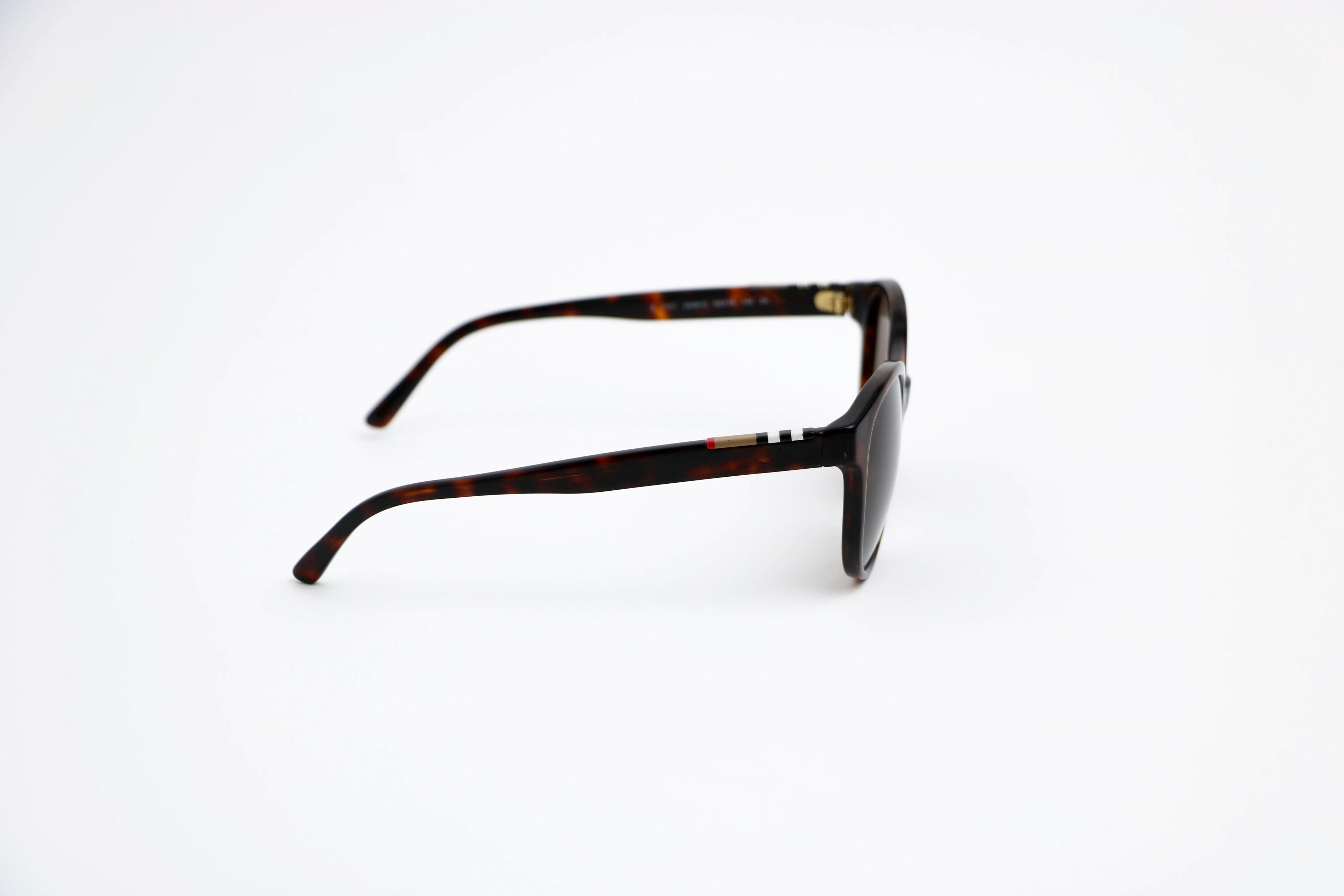 Burberry - B4151