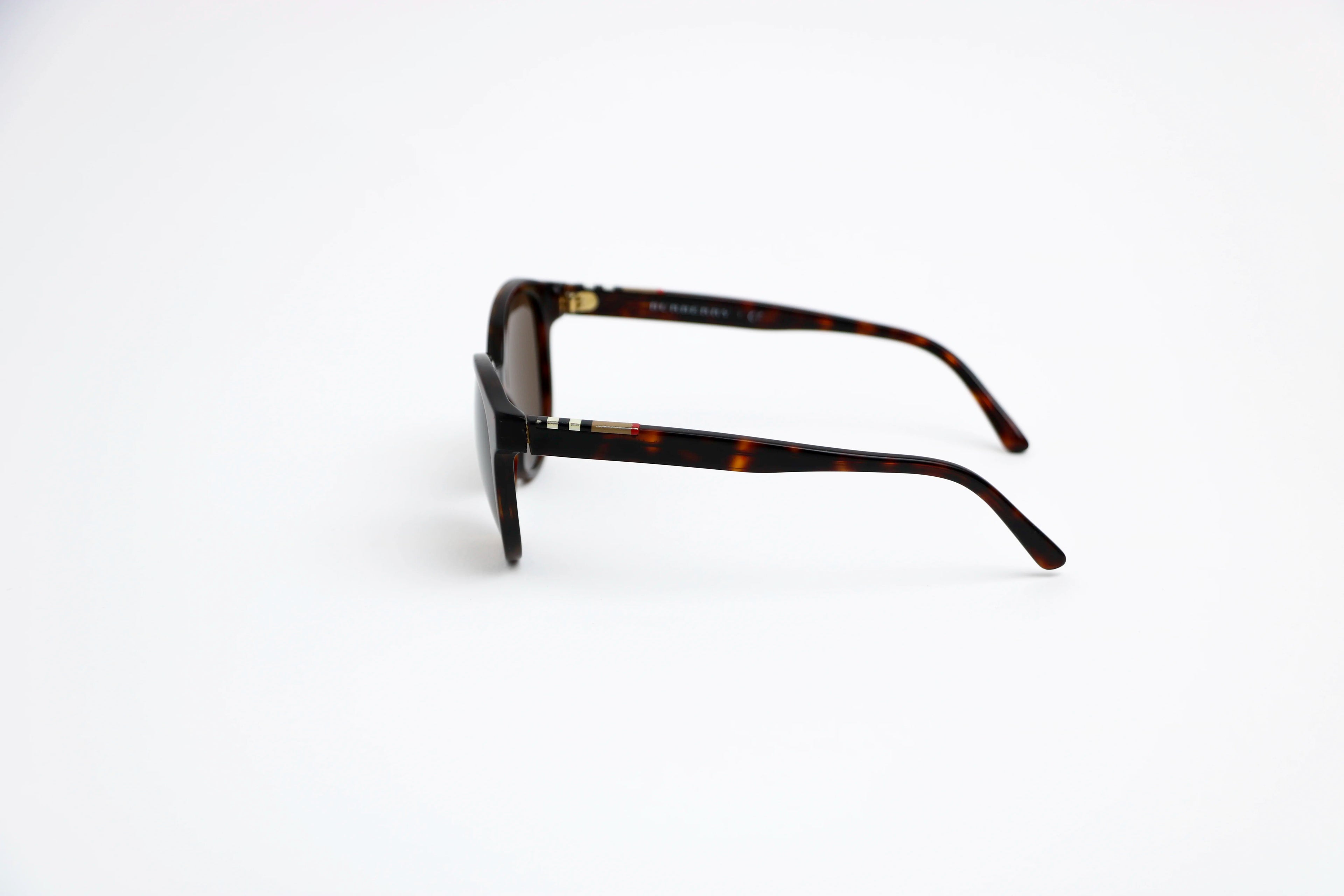 Burberry - B4151