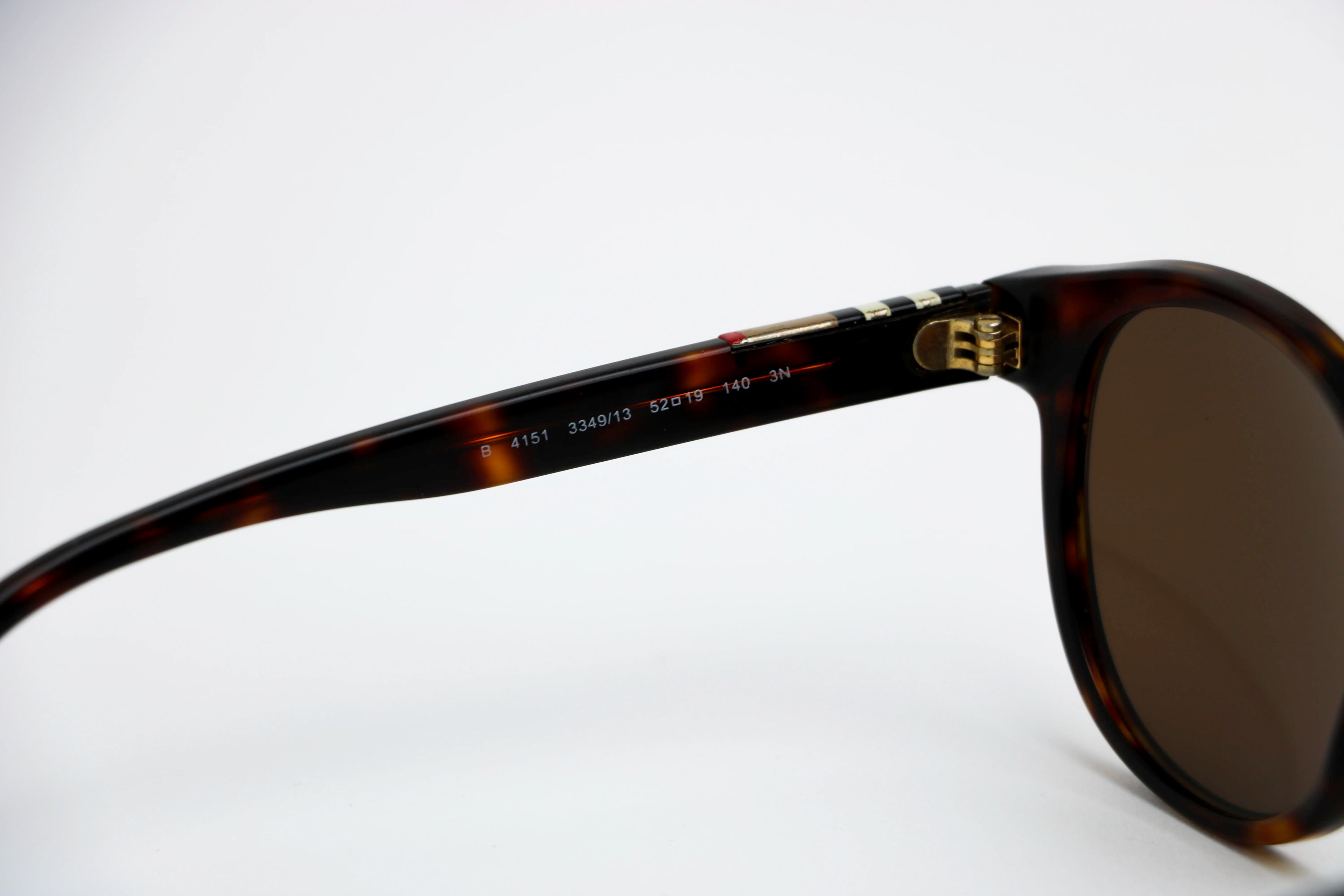 Burberry - B4151