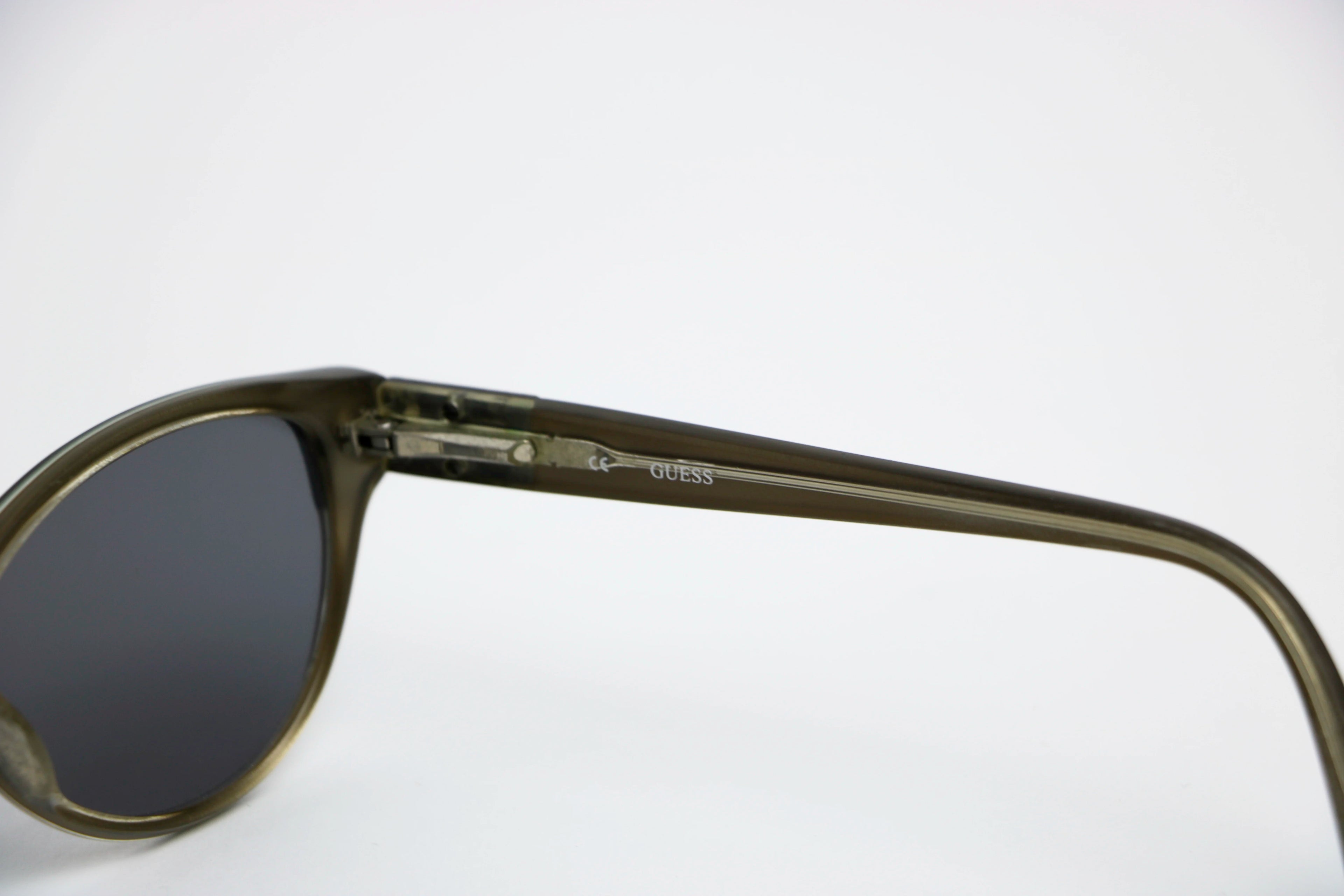 Guess - GU2322