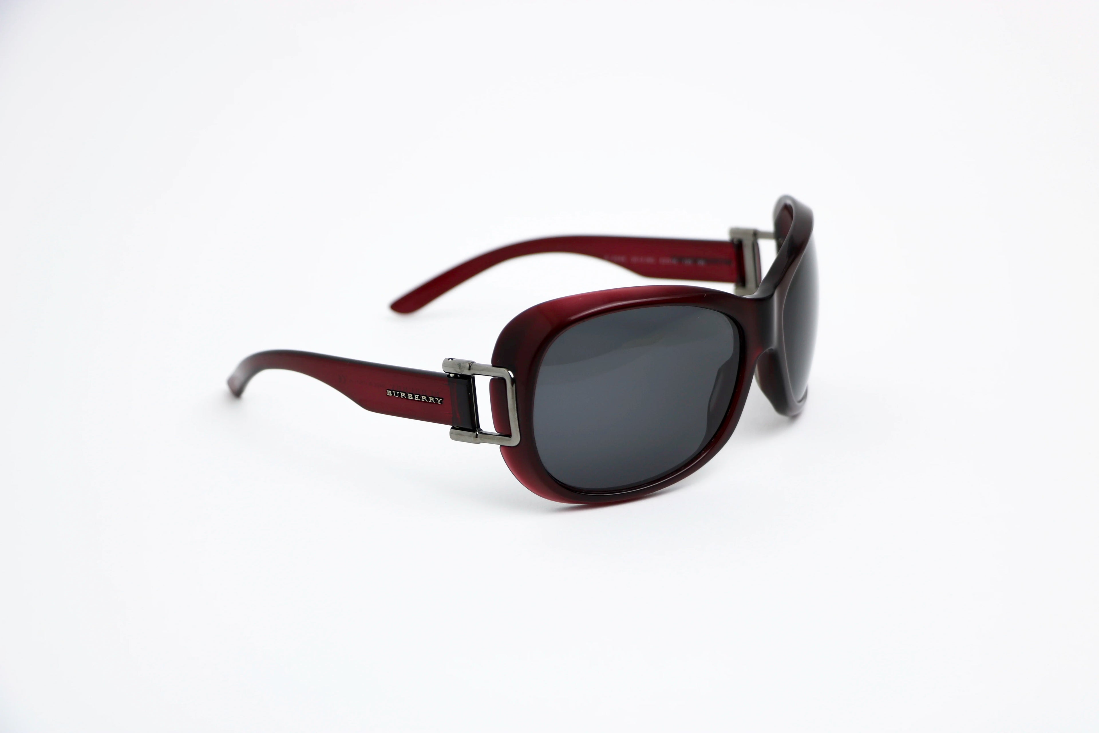 Burberry - B4048