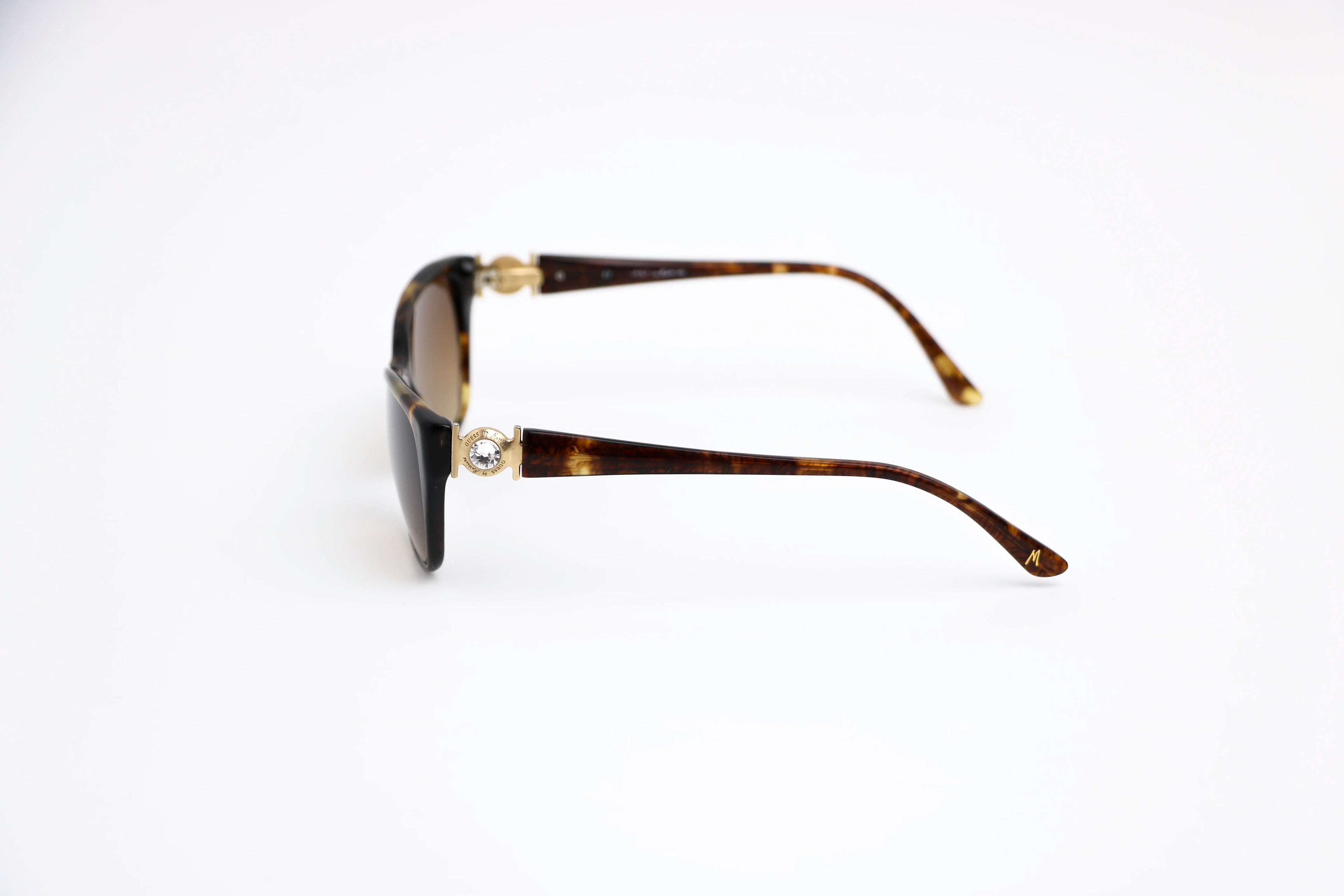 Guess - GM197