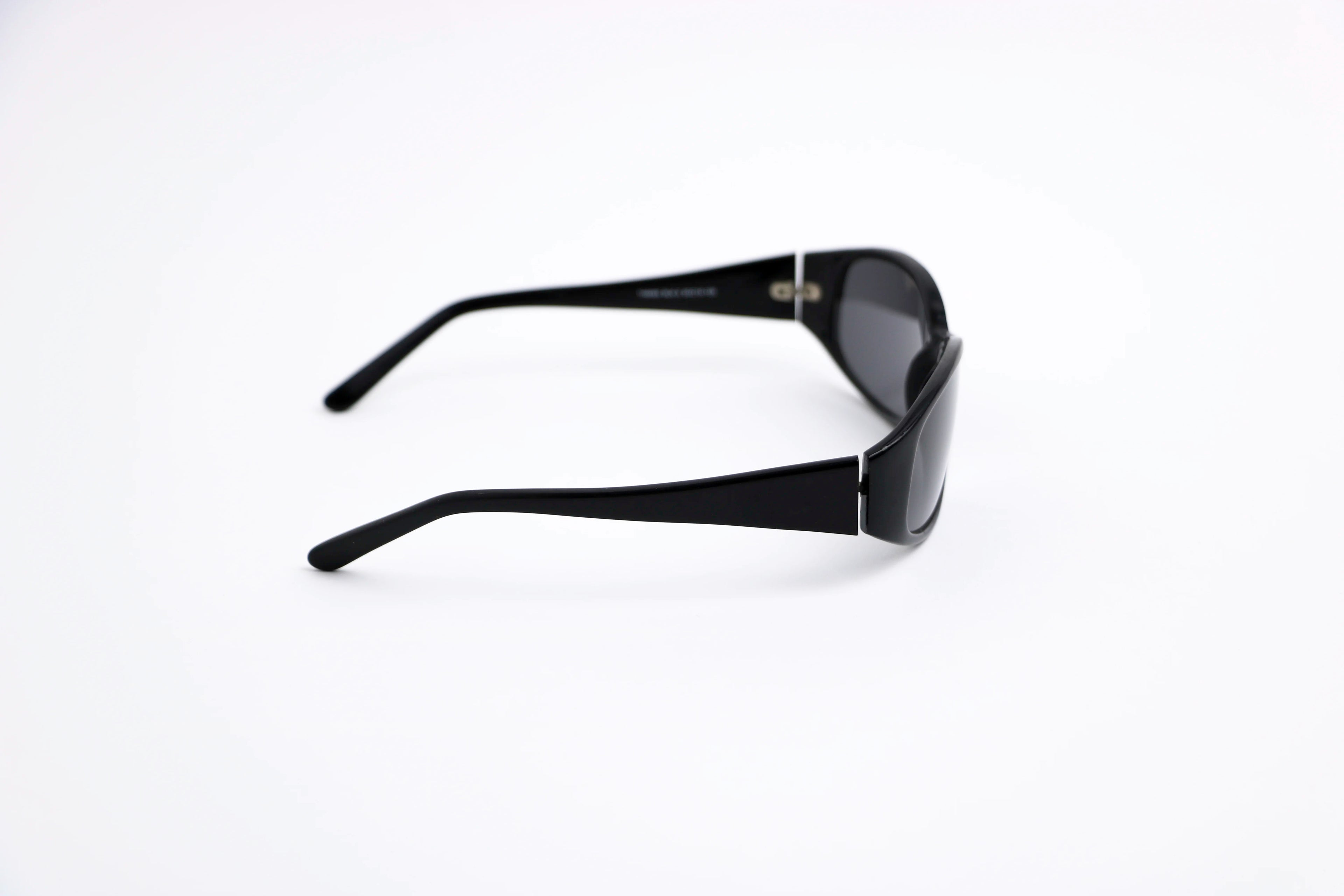 Tommy Hilfiger - TH8085