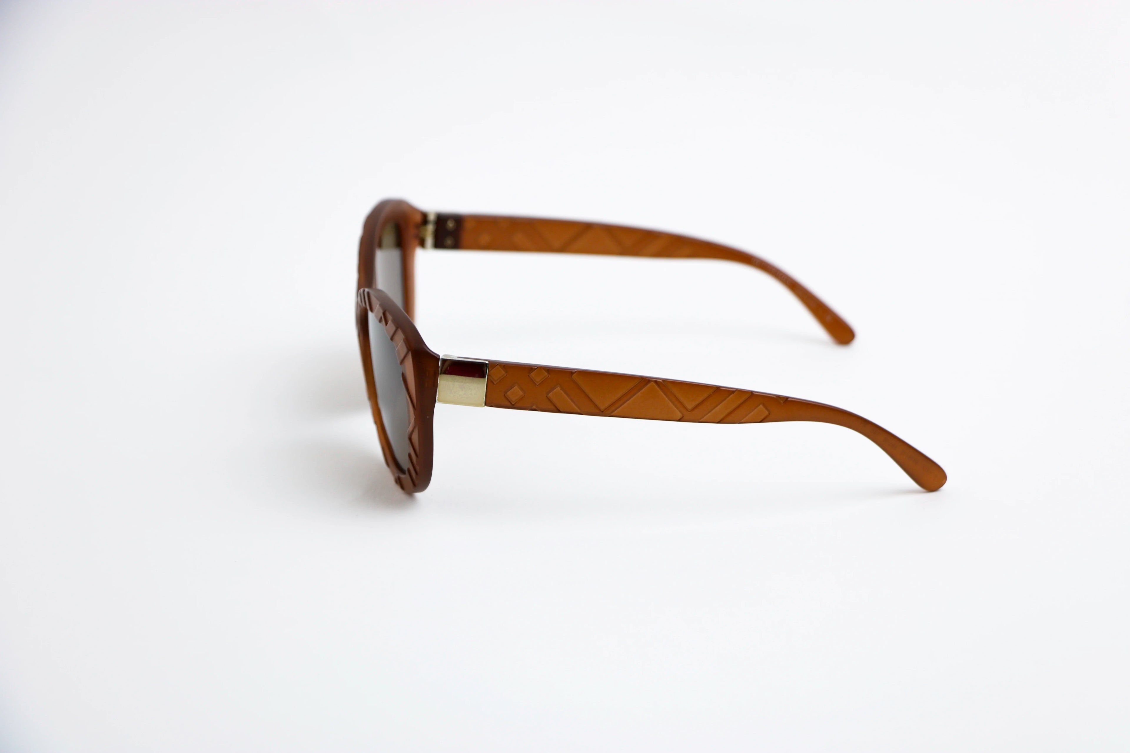 Burberry - B4217